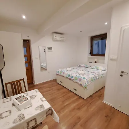 Meressa Nina&Leo Studio Apartments Novigrad  Exterior photo